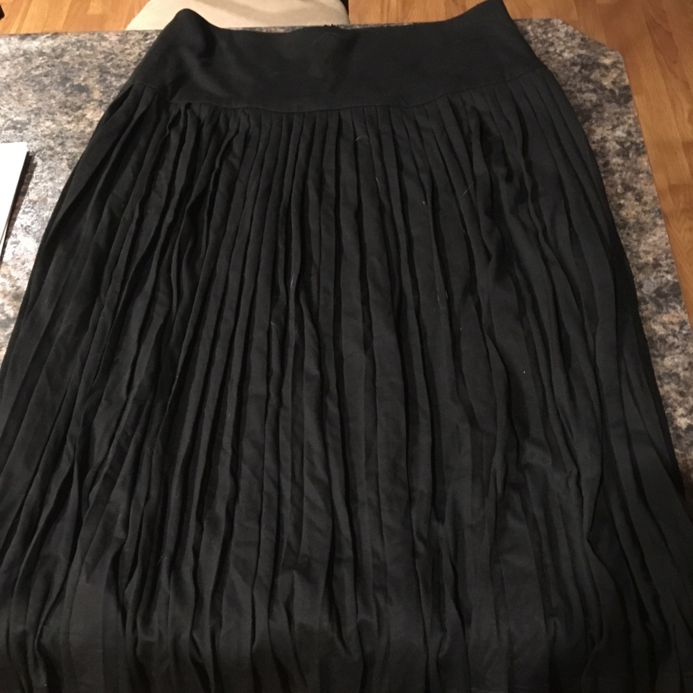 *2/$15* Women’s black midi/maxi length skirt